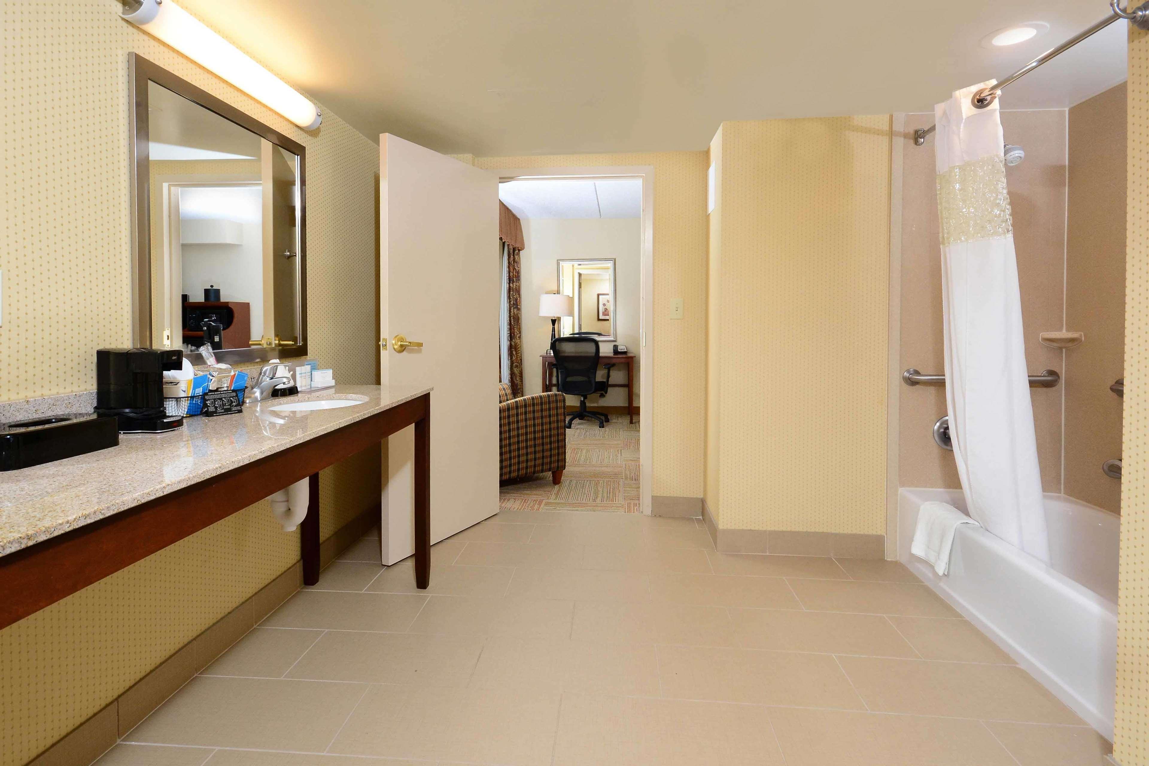 Hampton Inn Raleigh Capital Blvd North Zewnętrze zdjęcie