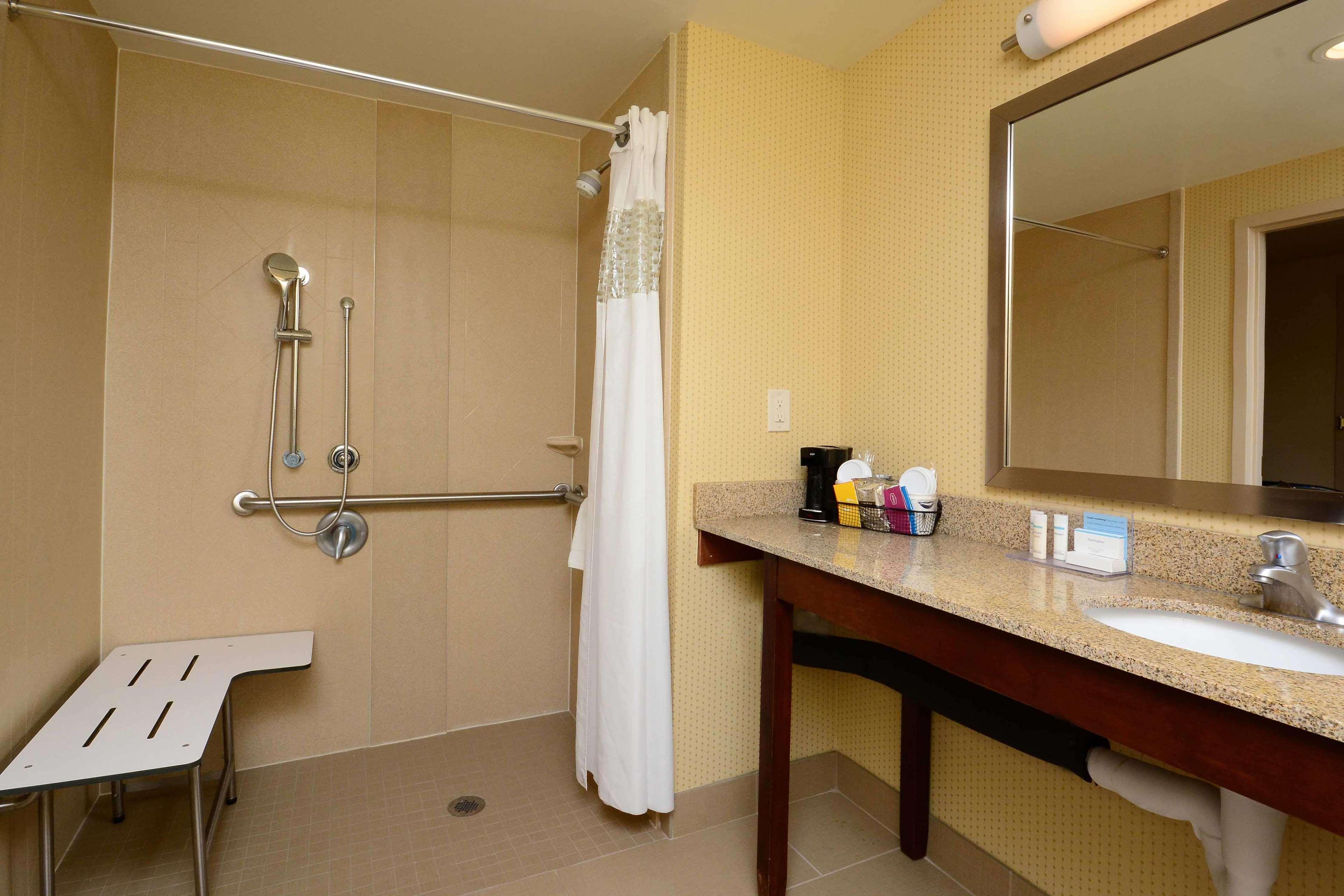 Hampton Inn Raleigh Capital Blvd North Zewnętrze zdjęcie