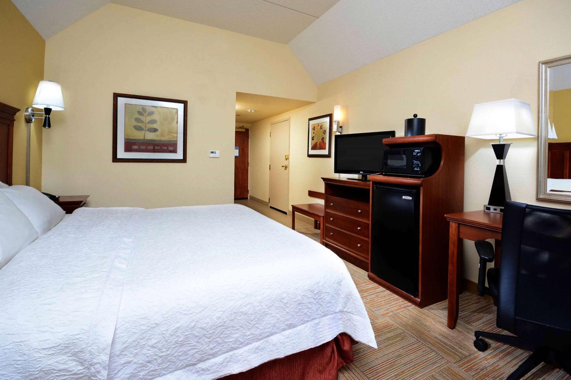 Hampton Inn Raleigh Capital Blvd North Zewnętrze zdjęcie
