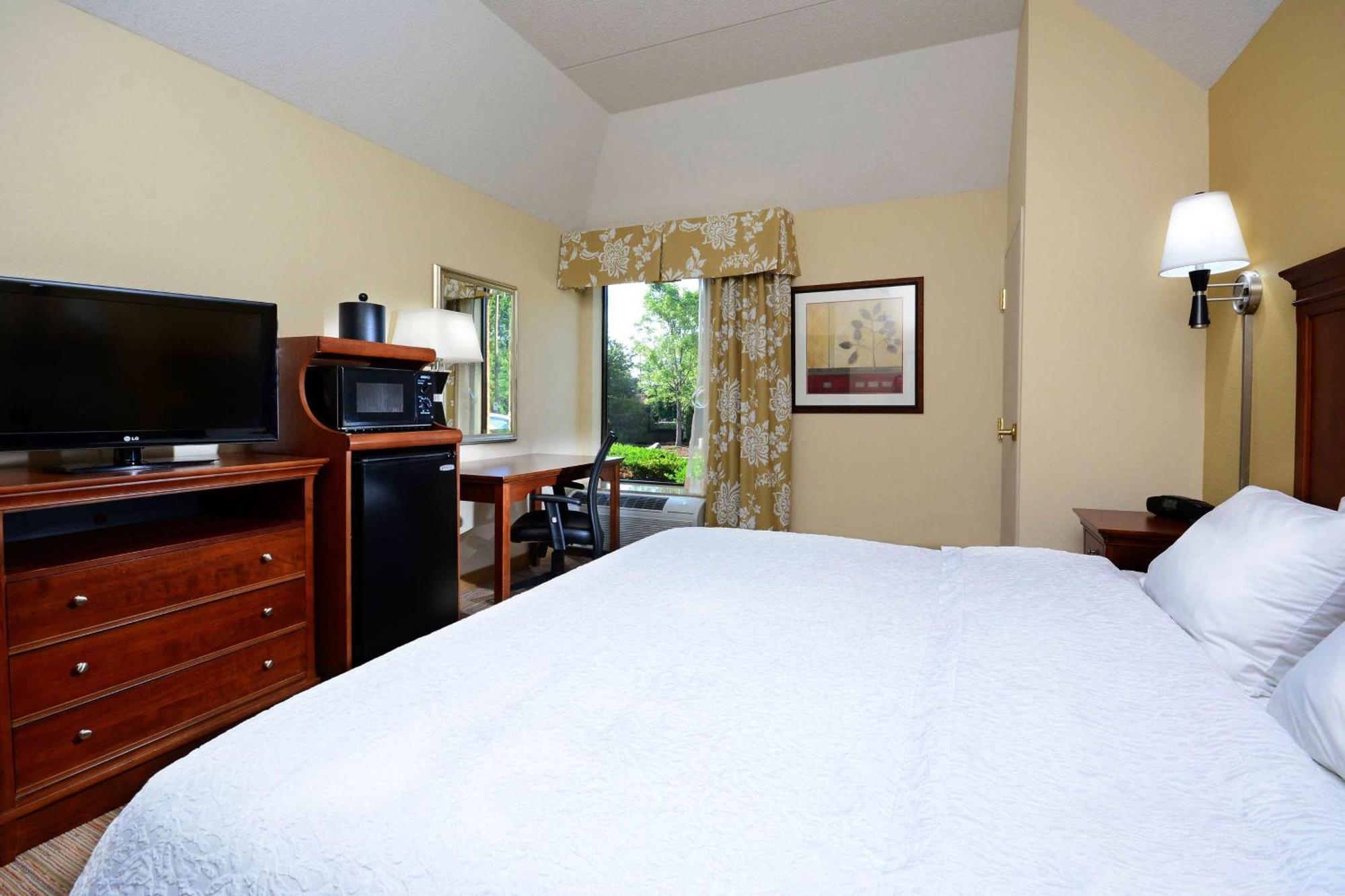 Hampton Inn Raleigh Capital Blvd North Zewnętrze zdjęcie