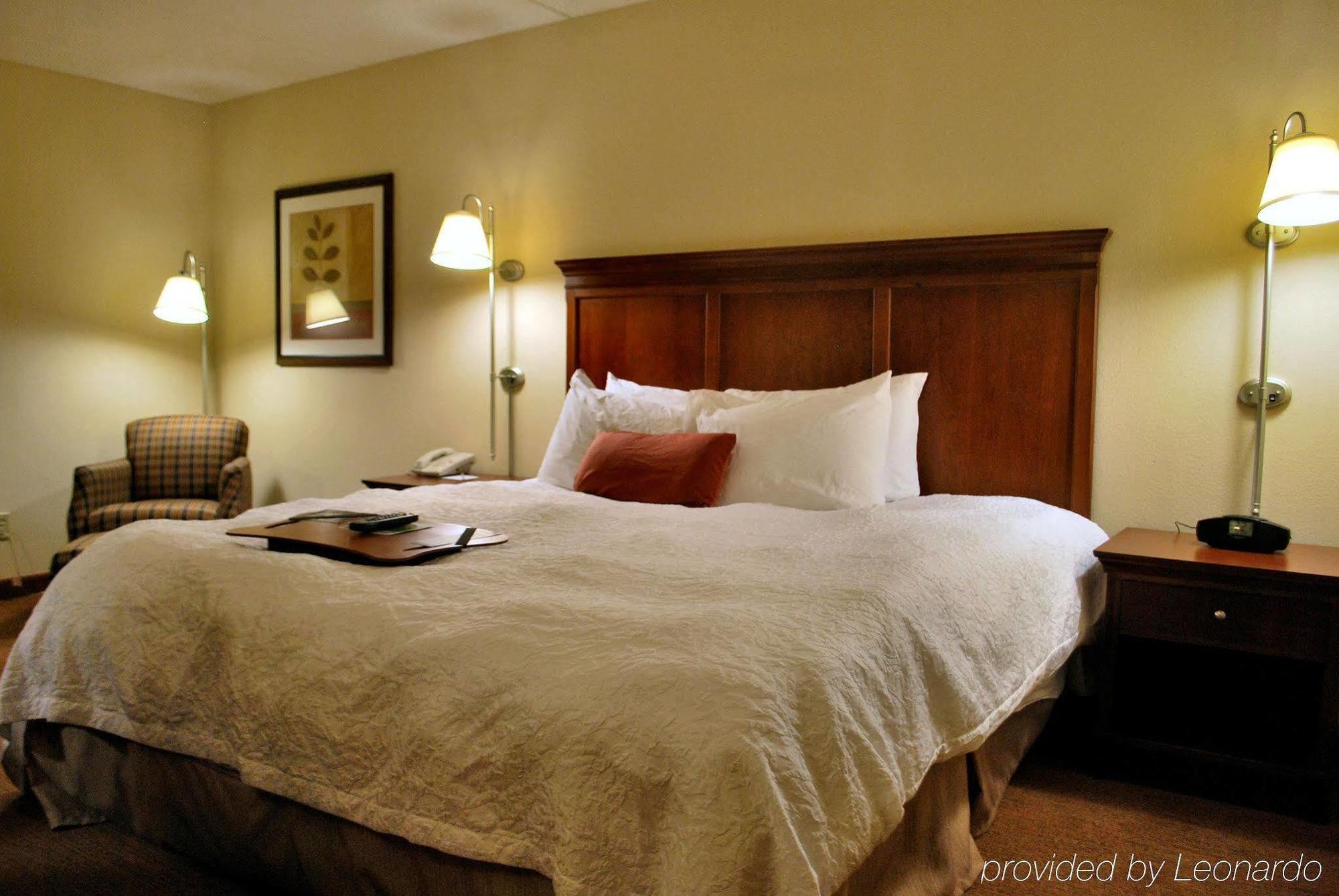 Hampton Inn Raleigh Capital Blvd North Pokój zdjęcie